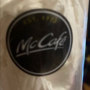 Meet your Posher, Luy